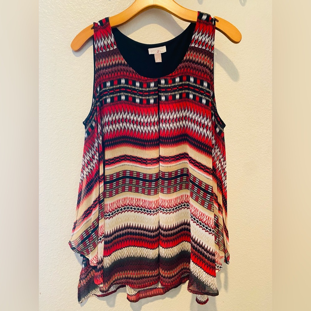 Roz & Ali Red and Black Patterned Tank Top